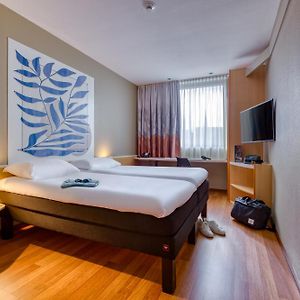 Zimmer mit zwei Einzelbetten